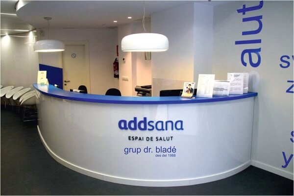 clinica-dental-barcelona-Doctor-blade-addsana.jpg