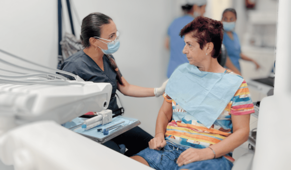 Ortodoncia invisible SureSmile